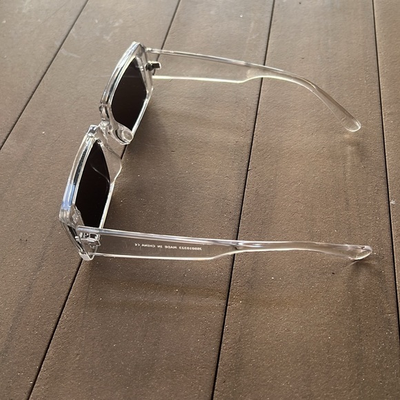 Clear Rectangle Fashion Sunglasses - Picture 3 of 5